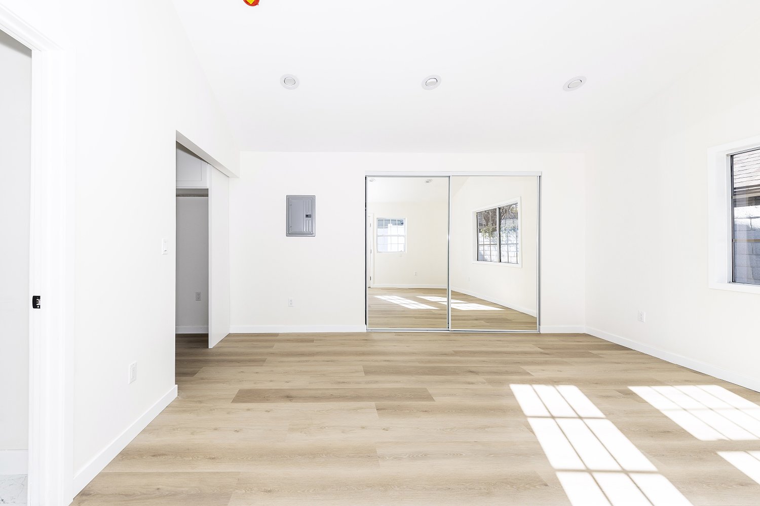 Reseda JADU kitchenette